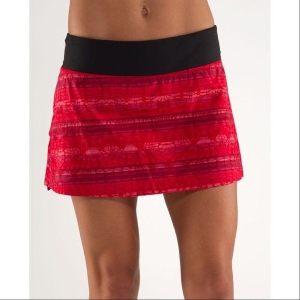 Lululemon Run Pace Setter Skirt in Make Davie Run Crazy Print Size 2